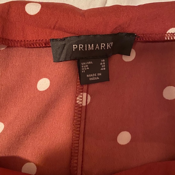 red/white polka-dot romper - Picture 4 of 5